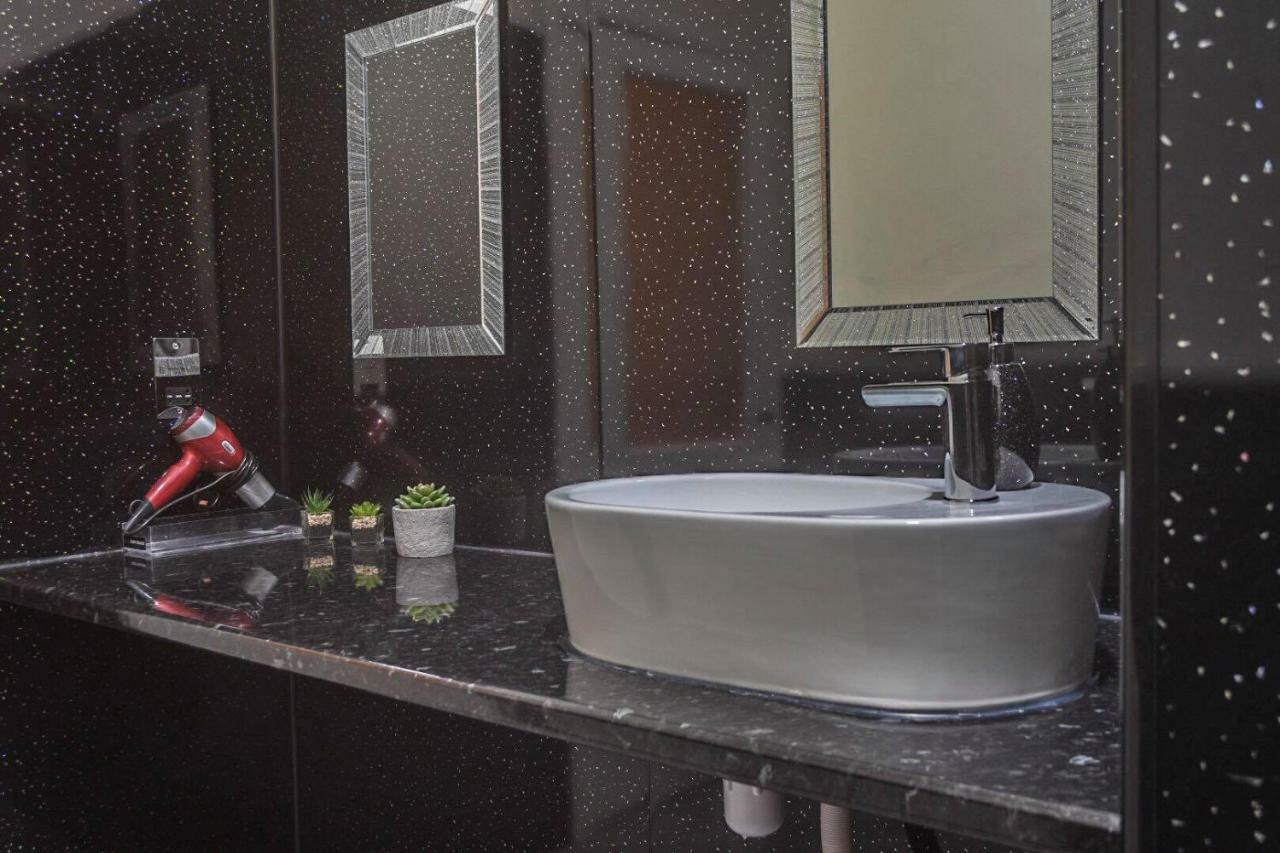 Edinburgh Ground Floor City Centre Flat Close To Princess Street Екстериор снимка